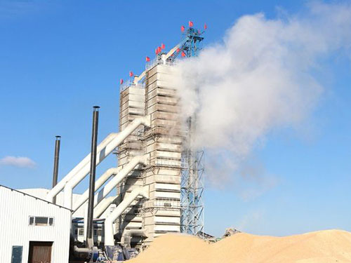 河北玉米烘干機客戶生產現(xiàn)場